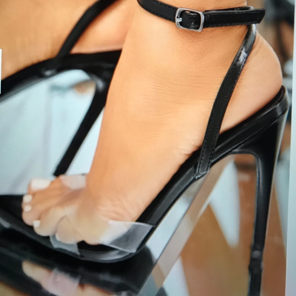 Sexy black heel